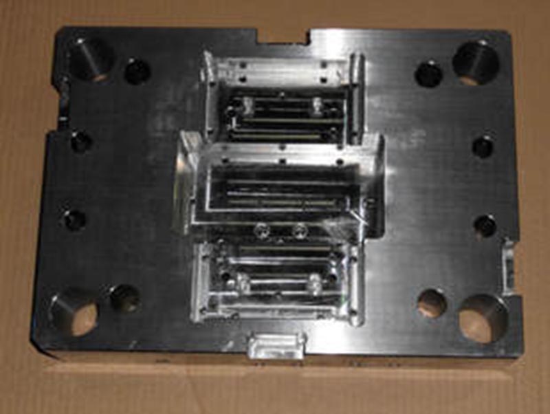 郴州精密塑料模-06